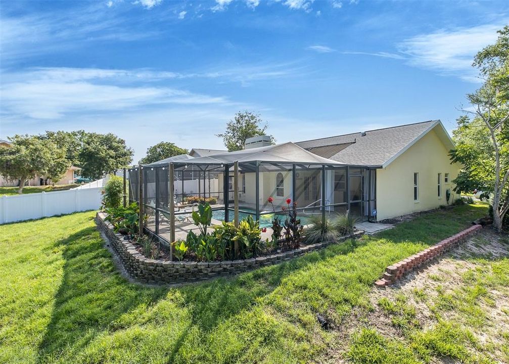 На продажу: $439,900 (3 спален, 2 ванн, 1858 Квадратных фут)