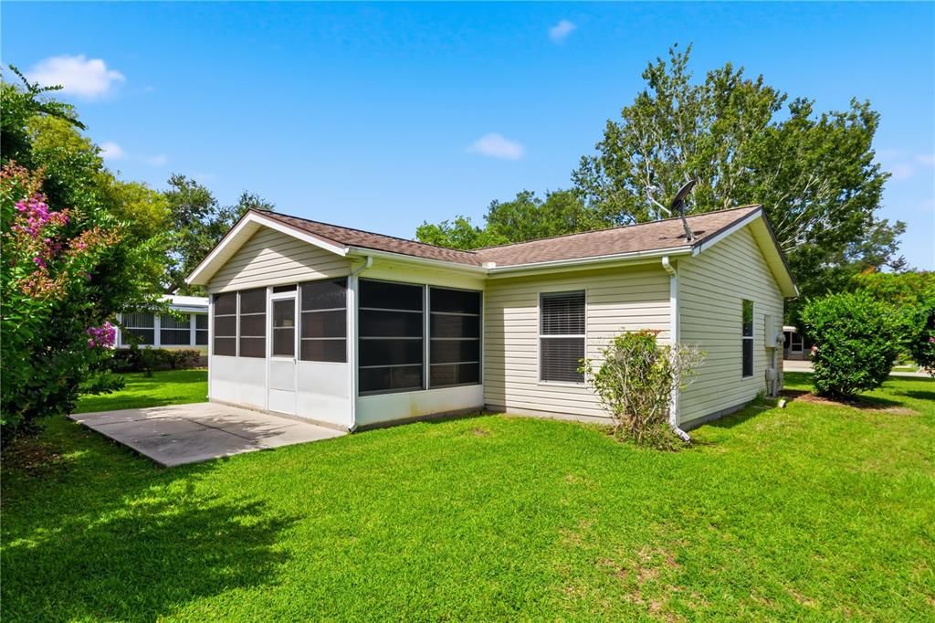 For Sale: $199,950 (2 beds, 2 baths, 952 Square Feet)