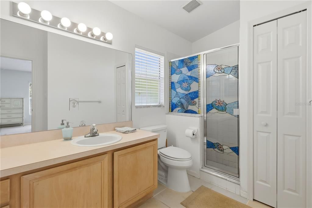 For Sale: $199,950 (2 beds, 2 baths, 952 Square Feet)
