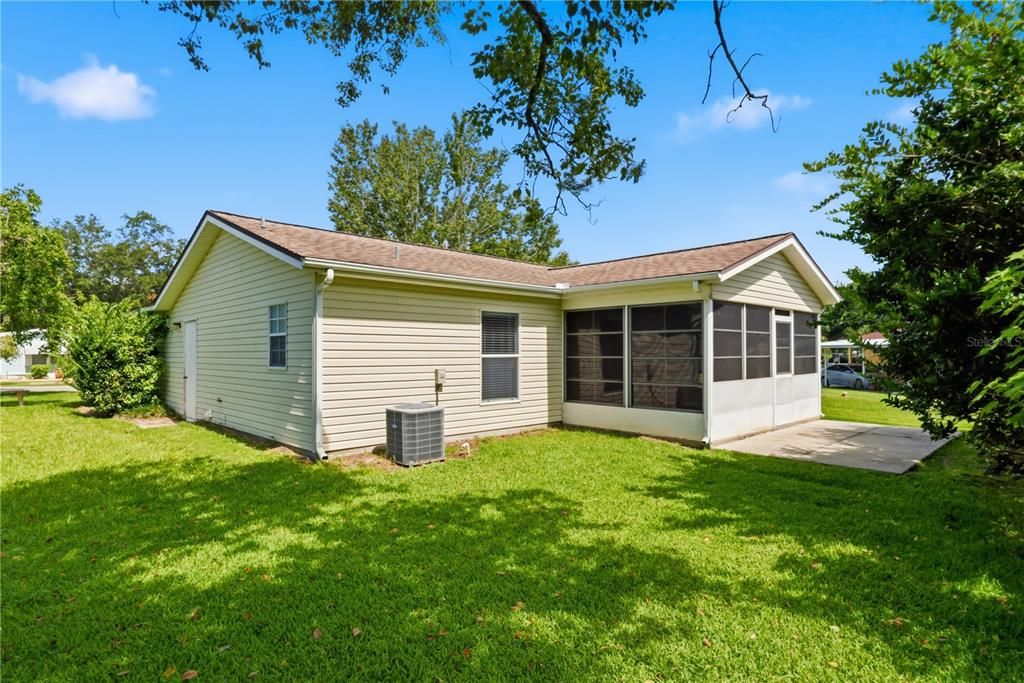 For Sale: $199,950 (2 beds, 2 baths, 952 Square Feet)