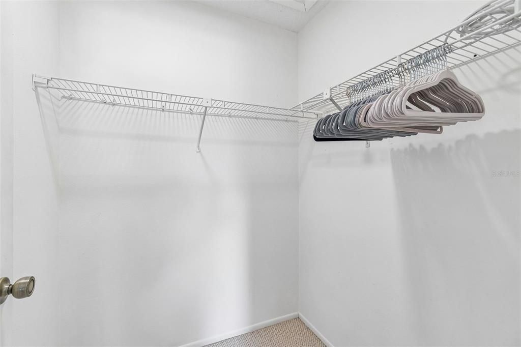 For Sale: $154,000 (2 beds, 2 baths, 1029 Square Feet)