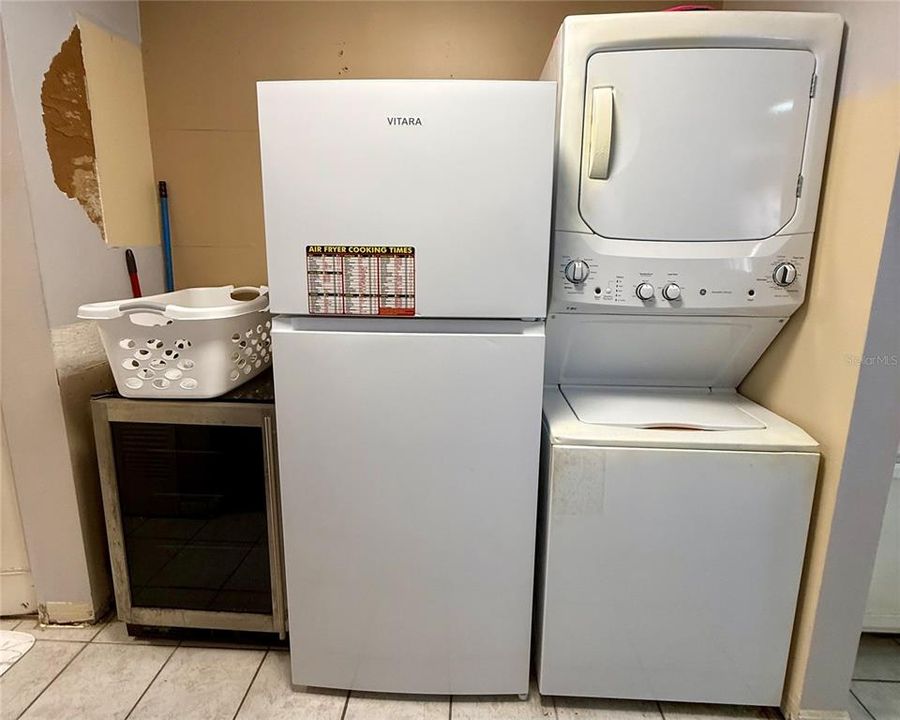 For Sale: $55,000 (1 beds, 1 baths, 663 Square Feet)