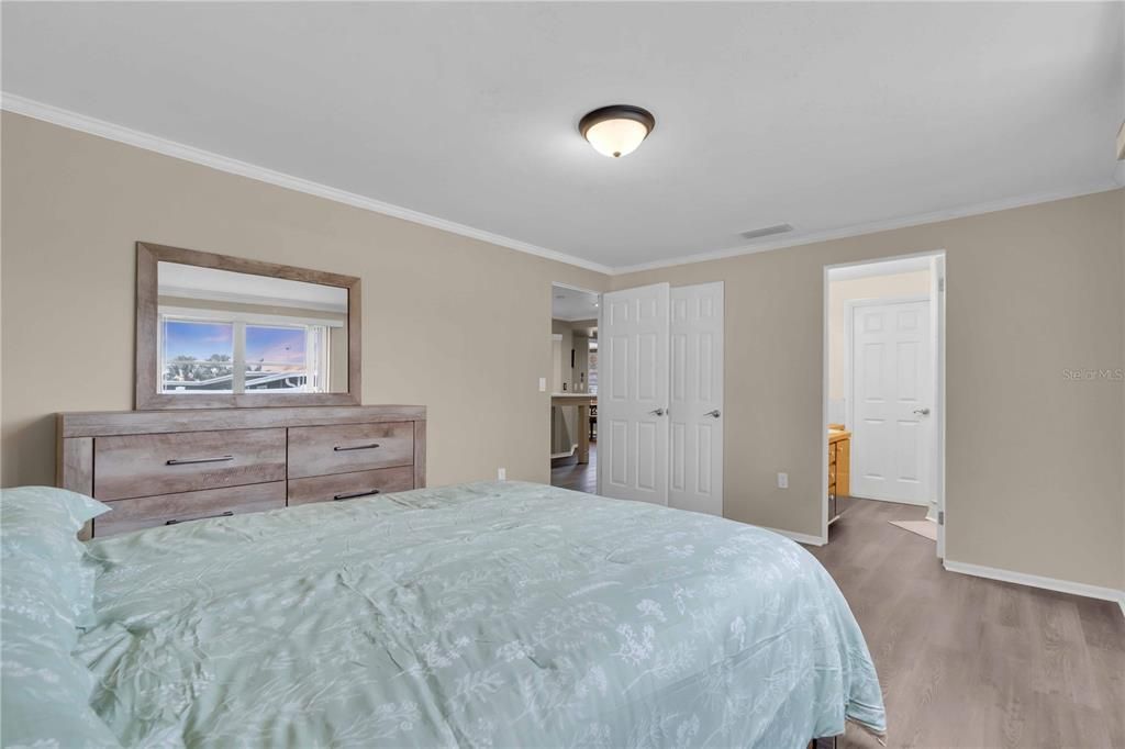 For Rent: $3,350 (4 beds, 3 baths, 2595 Square Feet)