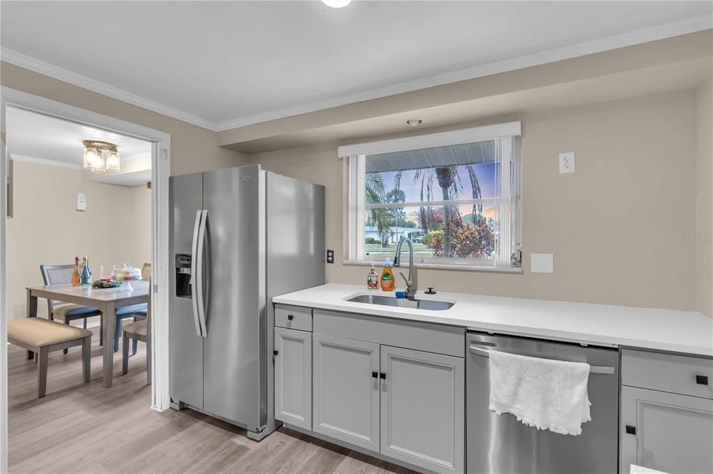 For Rent: $3,350 (4 beds, 3 baths, 2595 Square Feet)