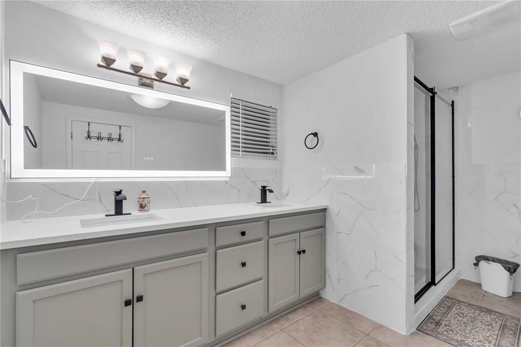For Rent: $3,350 (4 beds, 3 baths, 2595 Square Feet)