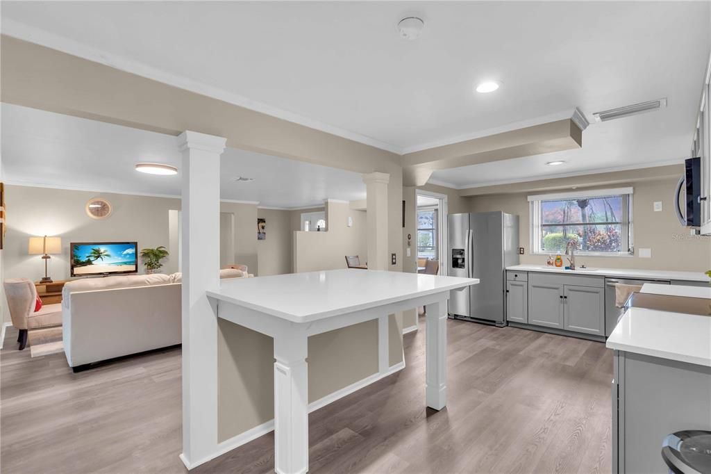 For Rent: $3,350 (4 beds, 3 baths, 2595 Square Feet)