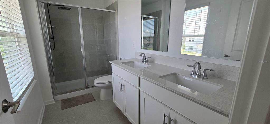 В аренду: $2,500 (3 спален, 2 ванн, 1615 Квадратных фут)