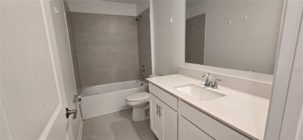 В аренду: $2,500 (3 спален, 2 ванн, 1615 Квадратных фут)