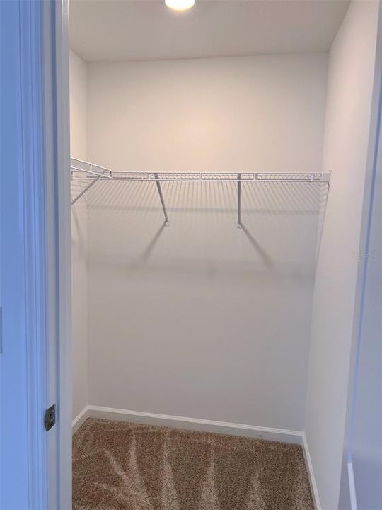 For Sale: $395,000 (5 beds, 2 baths, 2430 Square Feet)