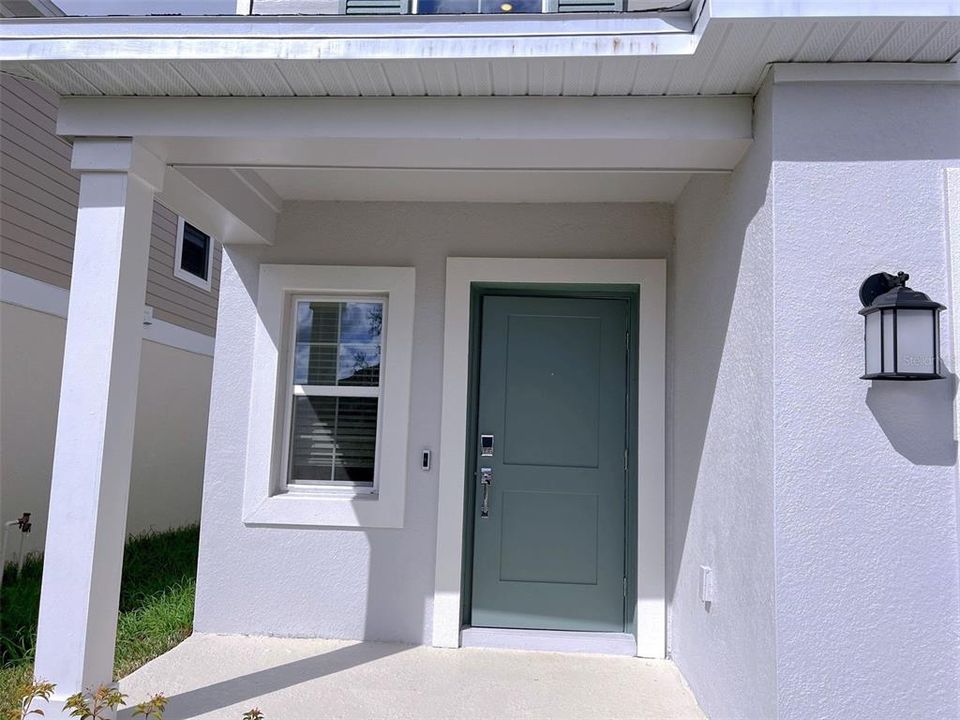 For Sale: $395,000 (5 beds, 2 baths, 2430 Square Feet)