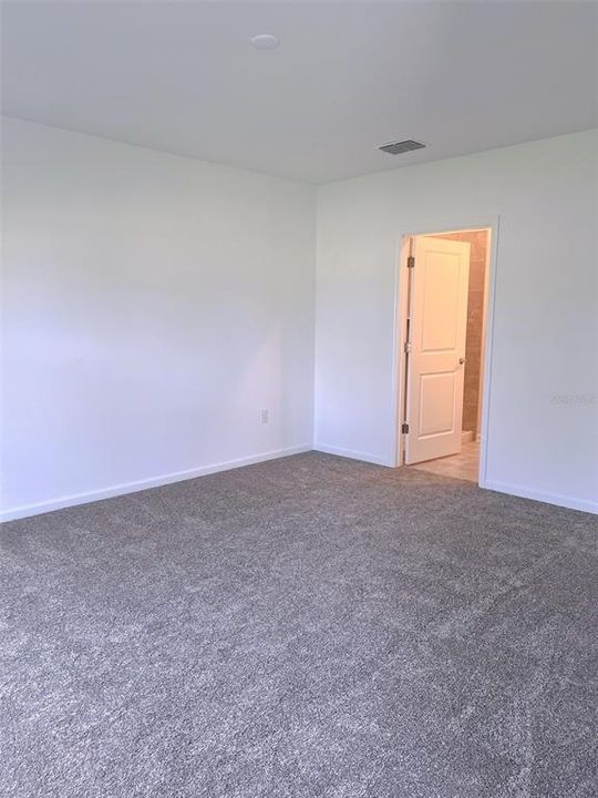 For Sale: $395,000 (5 beds, 2 baths, 2430 Square Feet)