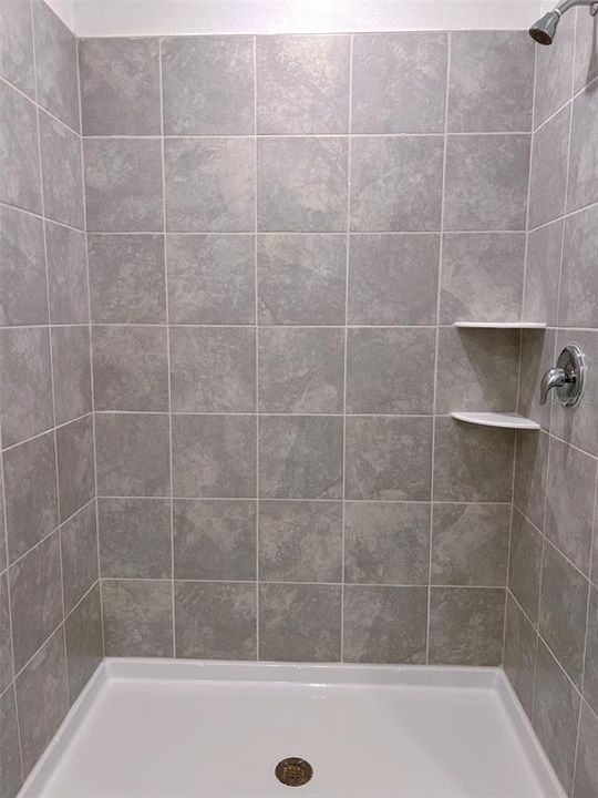 For Sale: $395,000 (5 beds, 2 baths, 2430 Square Feet)