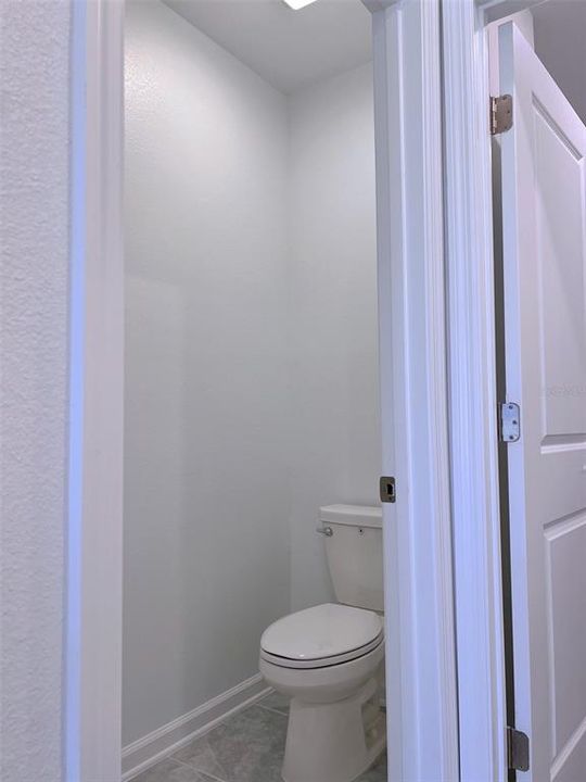 For Sale: $395,000 (5 beds, 2 baths, 2430 Square Feet)