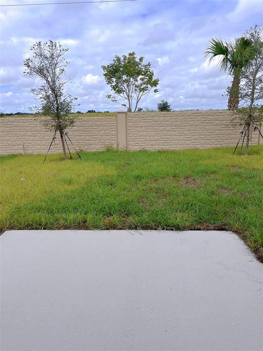 For Sale: $395,000 (5 beds, 2 baths, 2430 Square Feet)