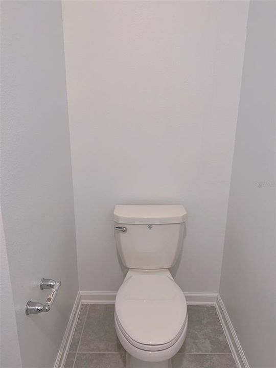 For Sale: $395,000 (5 beds, 2 baths, 2430 Square Feet)