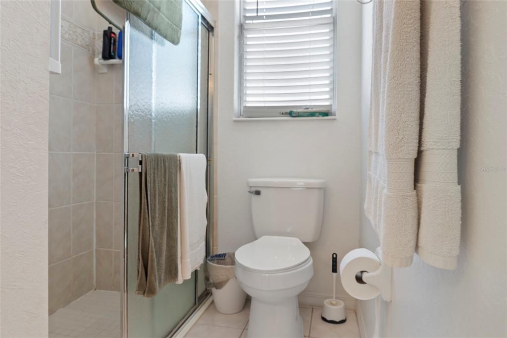For Sale: $250,000 (3 beds, 2 baths, 1471 Square Feet)
