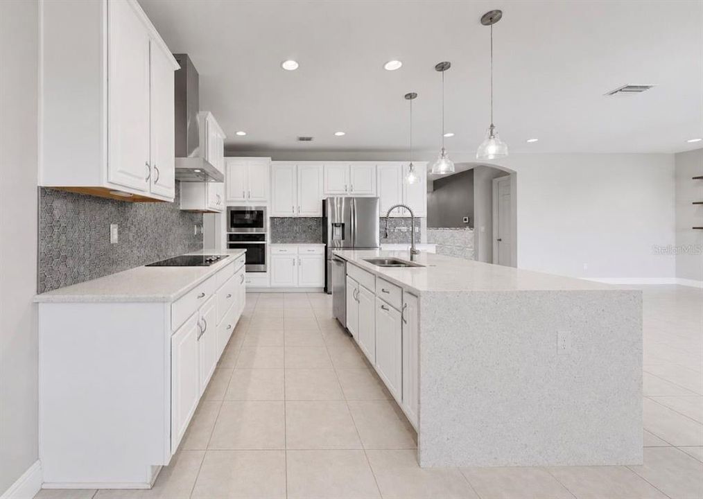 For Sale: $650,000 (4 beds, 3 baths, 3260 Square Feet)