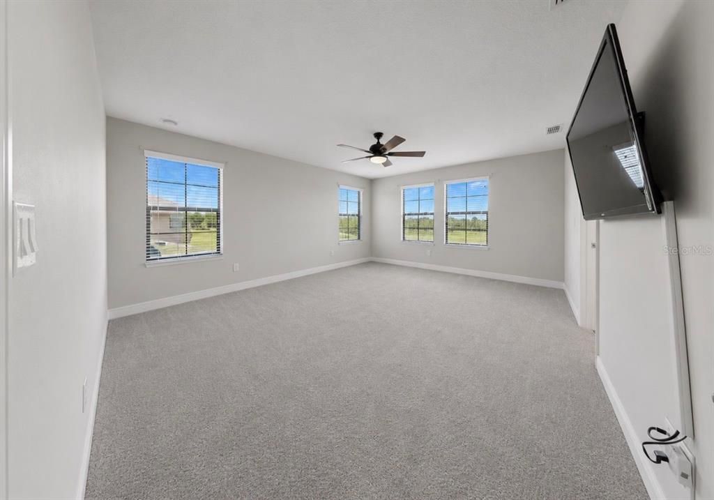 For Sale: $650,000 (4 beds, 3 baths, 3260 Square Feet)