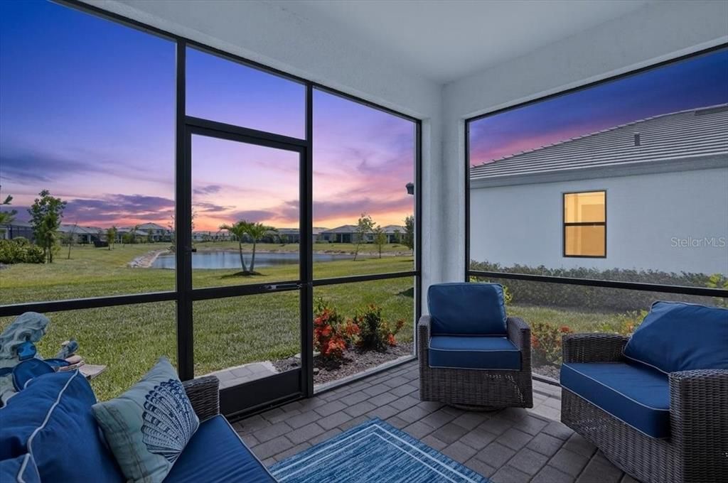 For Sale: $750,000 (5 beds, 3 baths, 3285 Square Feet)