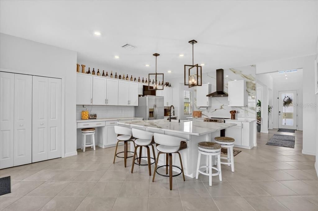 For Sale: $750,000 (5 beds, 3 baths, 3285 Square Feet)
