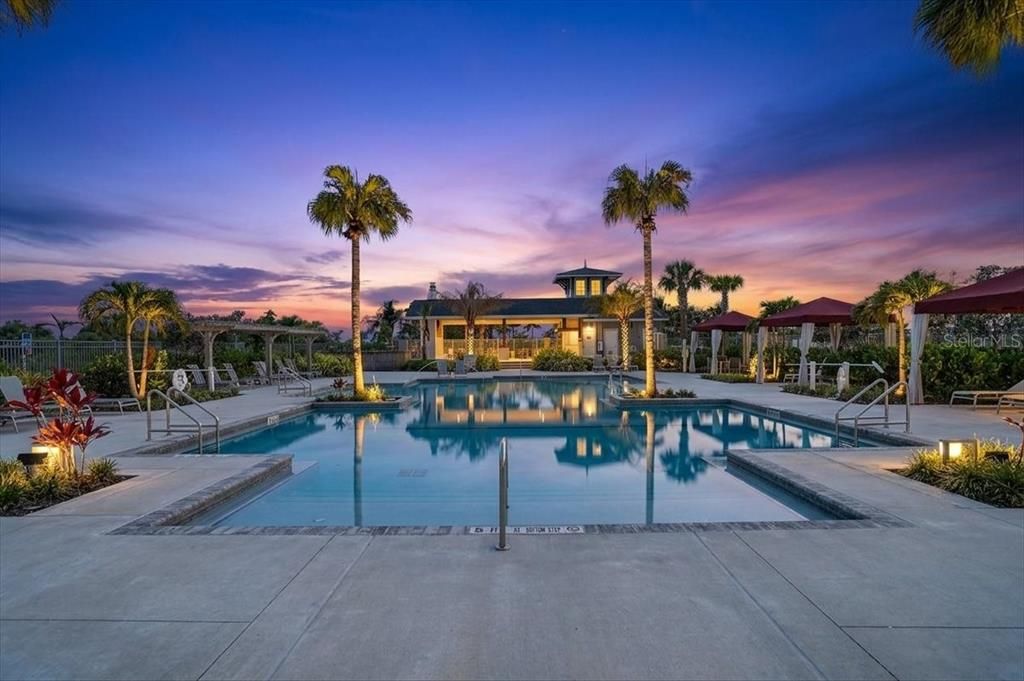 For Sale: $750,000 (5 beds, 3 baths, 3285 Square Feet)