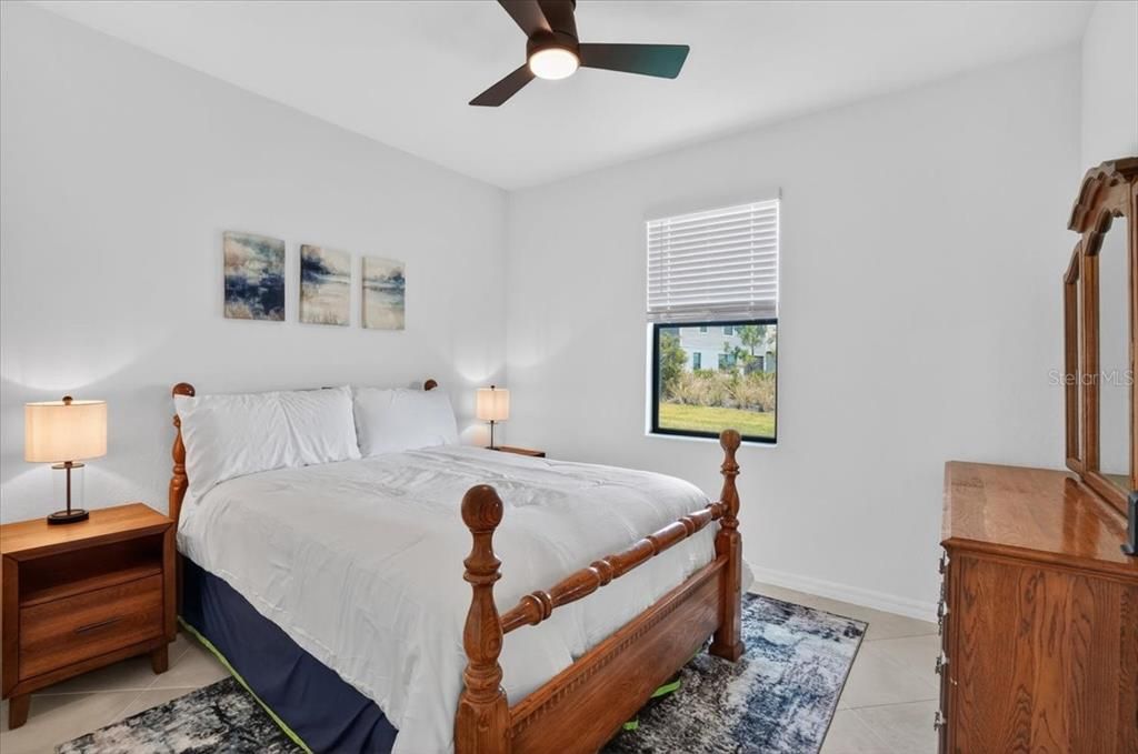 For Sale: $750,000 (5 beds, 3 baths, 3285 Square Feet)