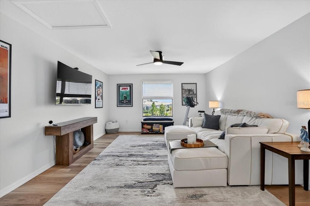 For Sale: $750,000 (5 beds, 3 baths, 3285 Square Feet)