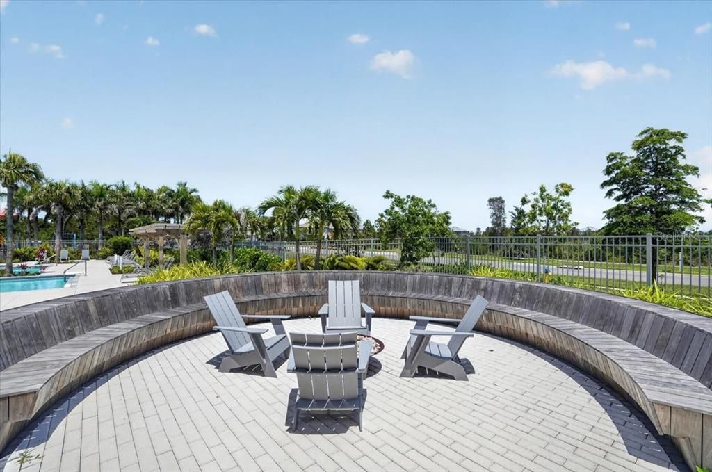 For Sale: $750,000 (5 beds, 3 baths, 3285 Square Feet)