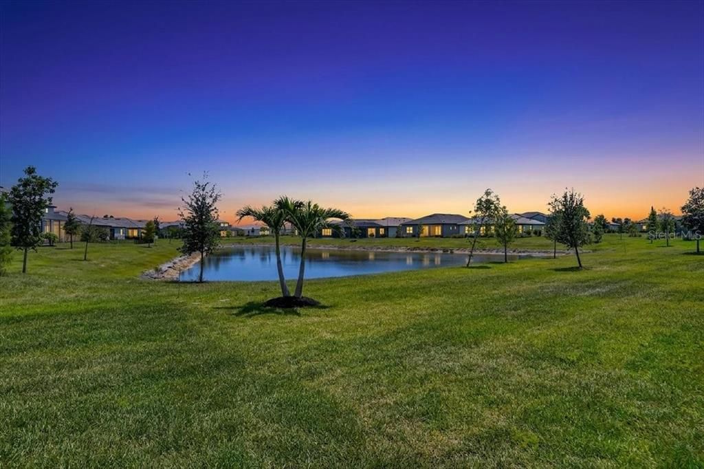 For Sale: $750,000 (5 beds, 3 baths, 3285 Square Feet)