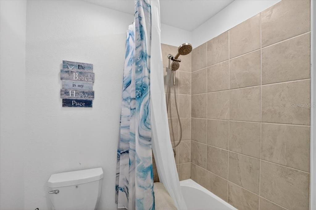 For Sale: $750,000 (5 beds, 3 baths, 3285 Square Feet)