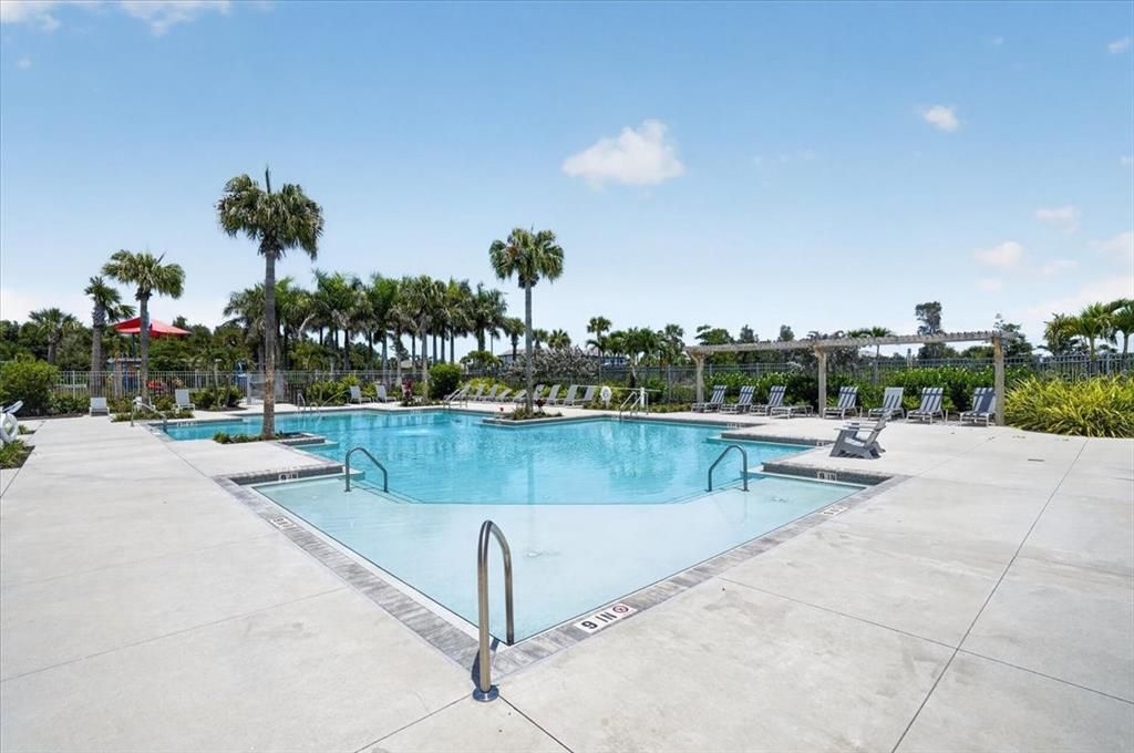 For Sale: $750,000 (5 beds, 3 baths, 3285 Square Feet)
