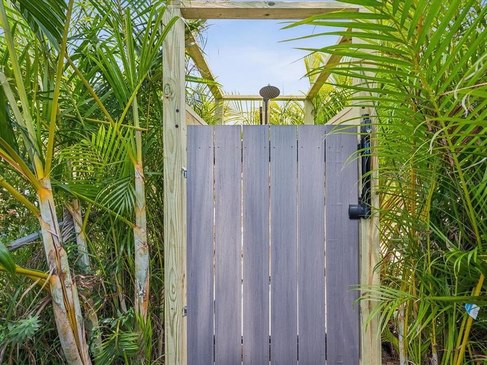 For Rent: $7,500 (3 beds, 2 baths, 1908 Square Feet)