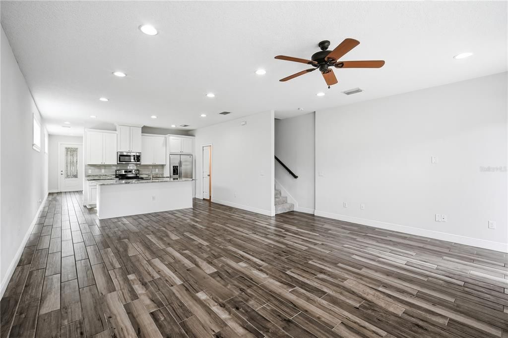 For Rent: $3,650 (3 beds, 2 baths, 1914 Square Feet)