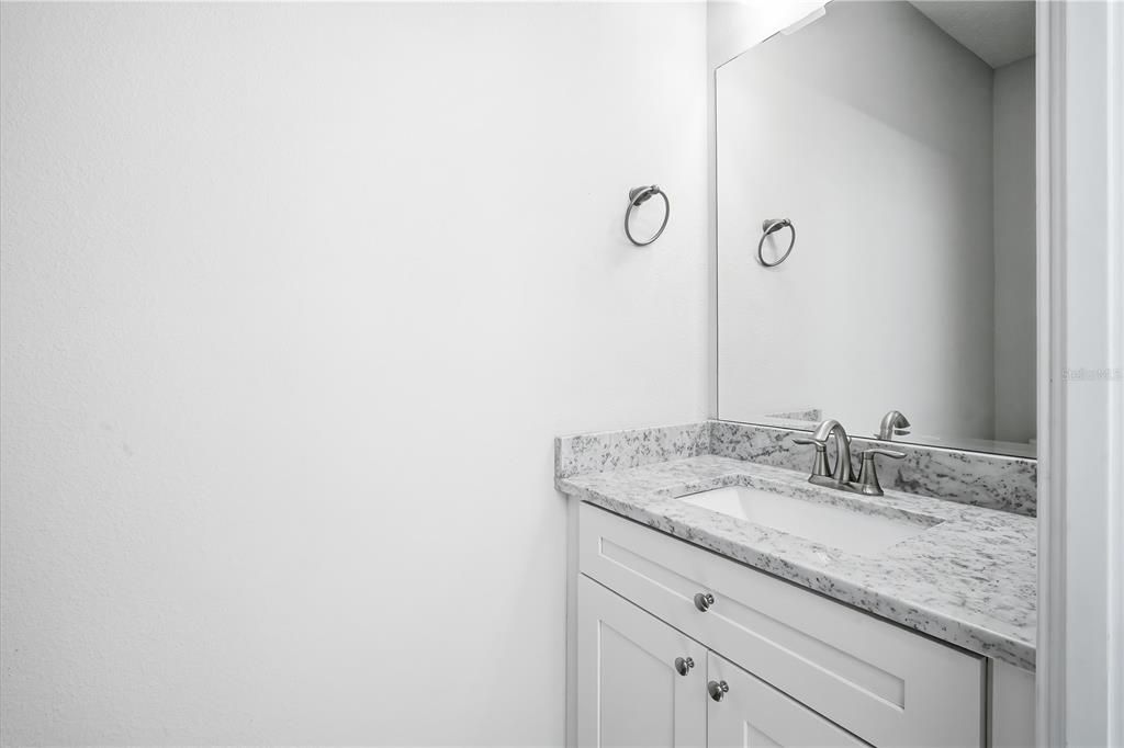 For Rent: $3,650 (3 beds, 2 baths, 1914 Square Feet)
