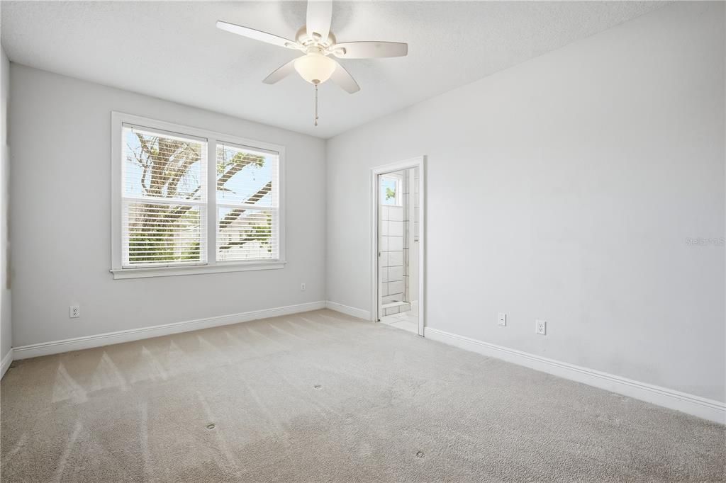 For Rent: $3,650 (3 beds, 2 baths, 1914 Square Feet)