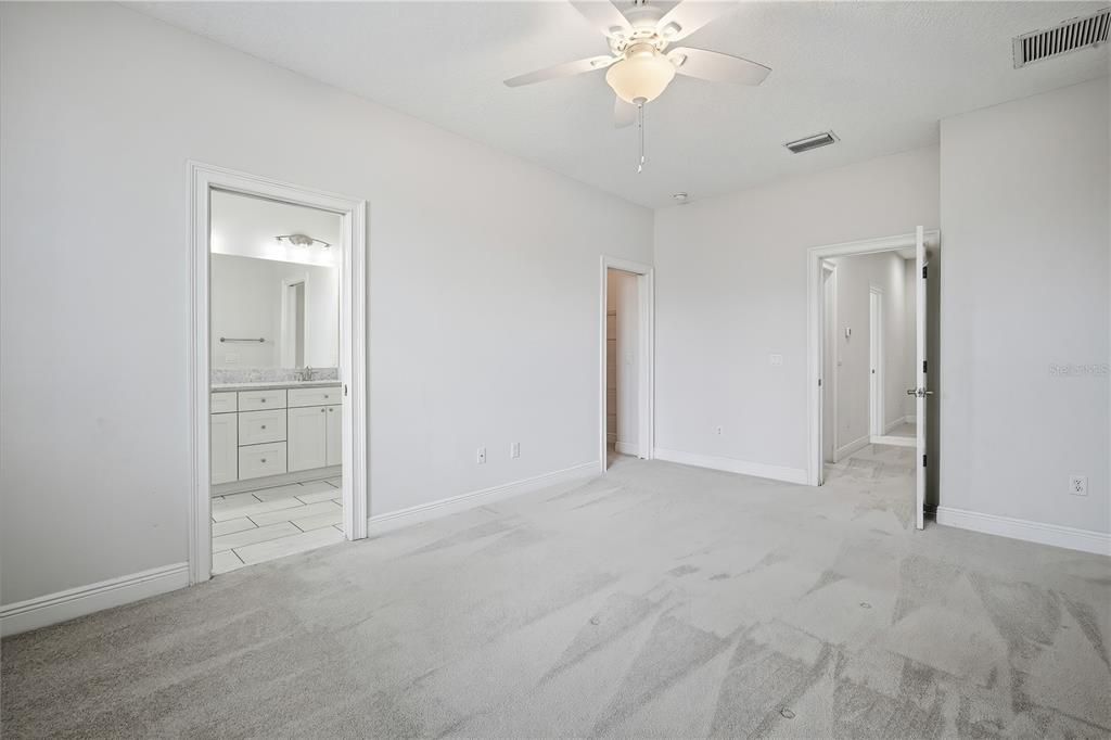 For Rent: $3,650 (3 beds, 2 baths, 1914 Square Feet)