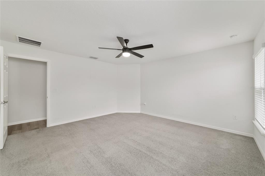 For Sale: $290,000 (3 beds, 2 baths, 1541 Square Feet)