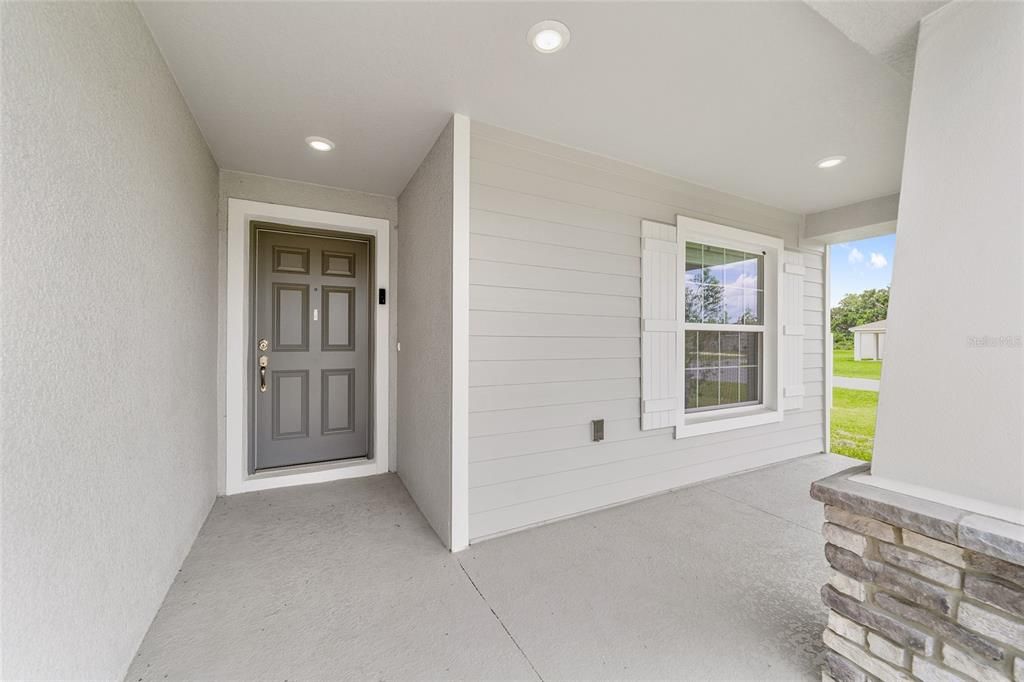 For Sale: $290,000 (3 beds, 2 baths, 1541 Square Feet)