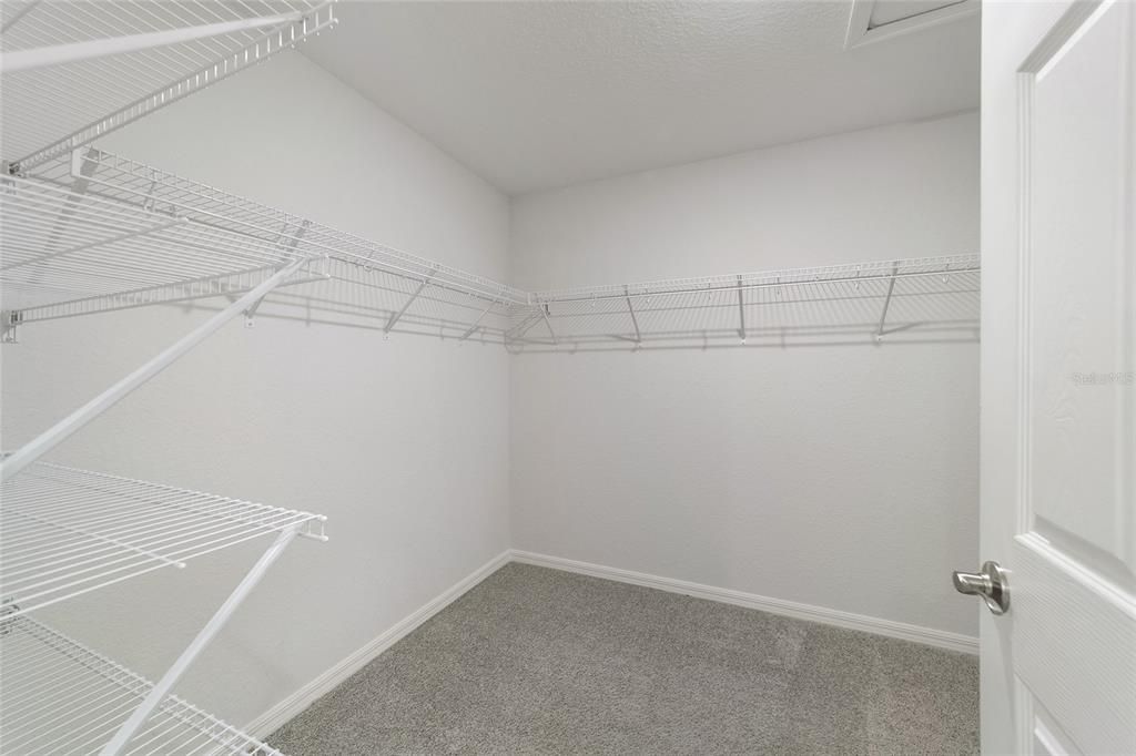 For Sale: $290,000 (3 beds, 2 baths, 1541 Square Feet)