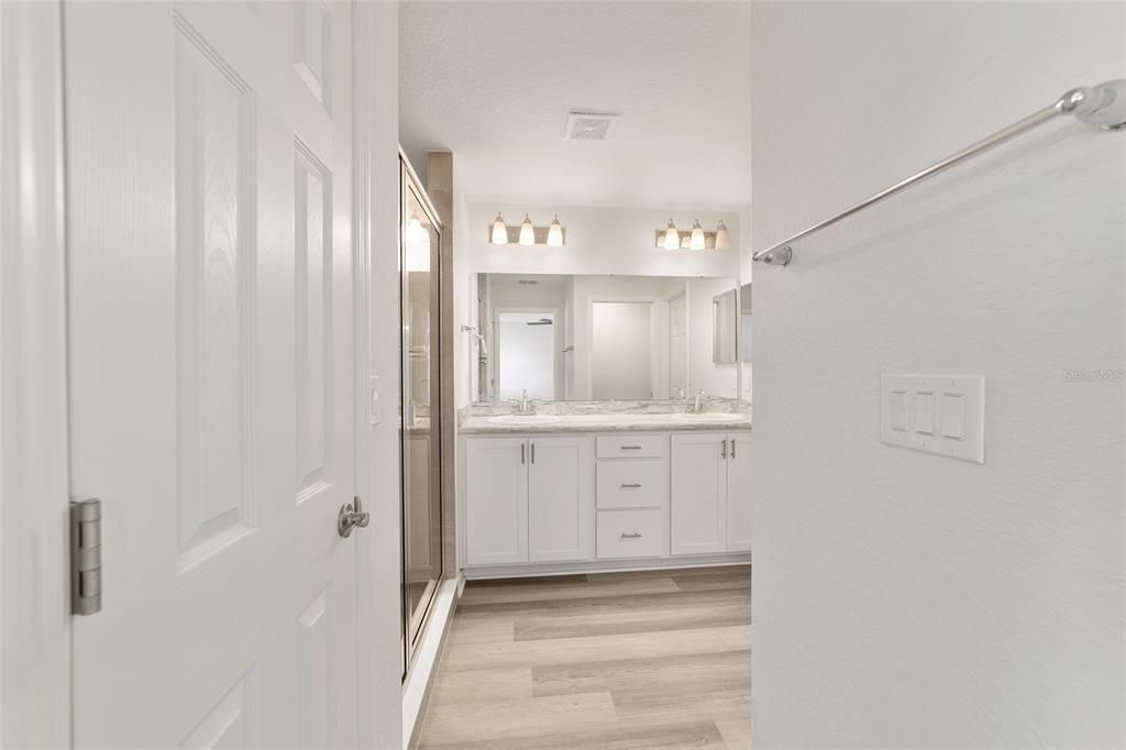 For Sale: $290,000 (3 beds, 2 baths, 1541 Square Feet)