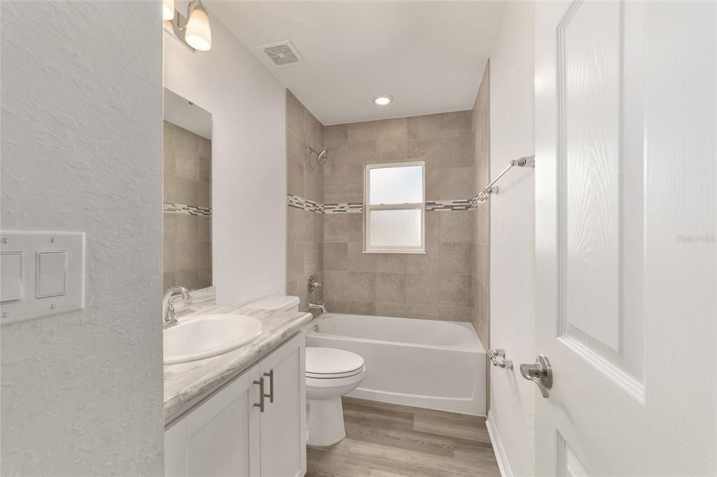 For Sale: $290,000 (3 beds, 2 baths, 1541 Square Feet)