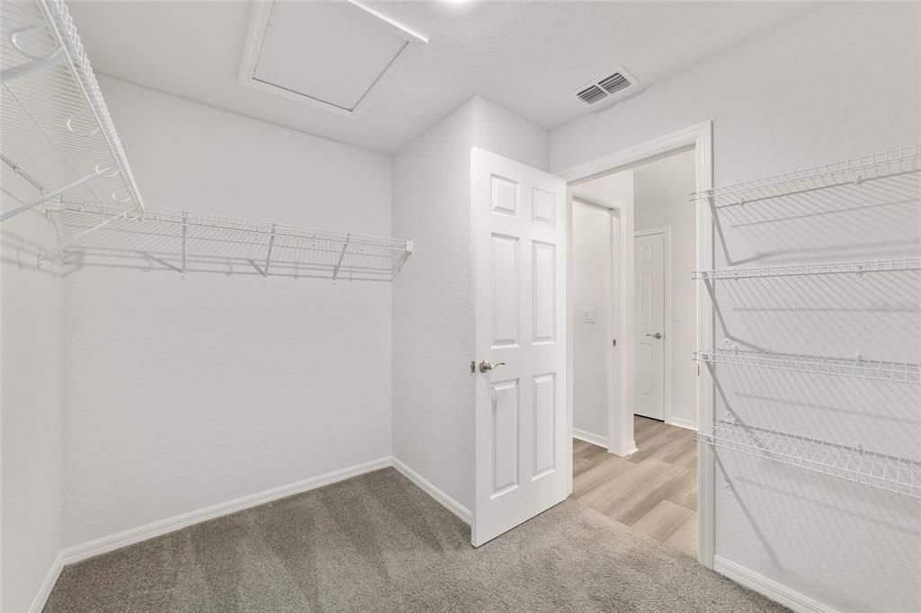 For Sale: $290,000 (3 beds, 2 baths, 1541 Square Feet)