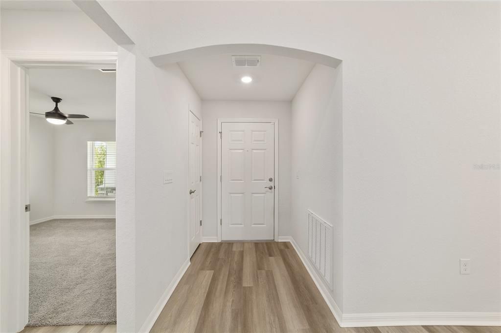 For Sale: $290,000 (3 beds, 2 baths, 1541 Square Feet)
