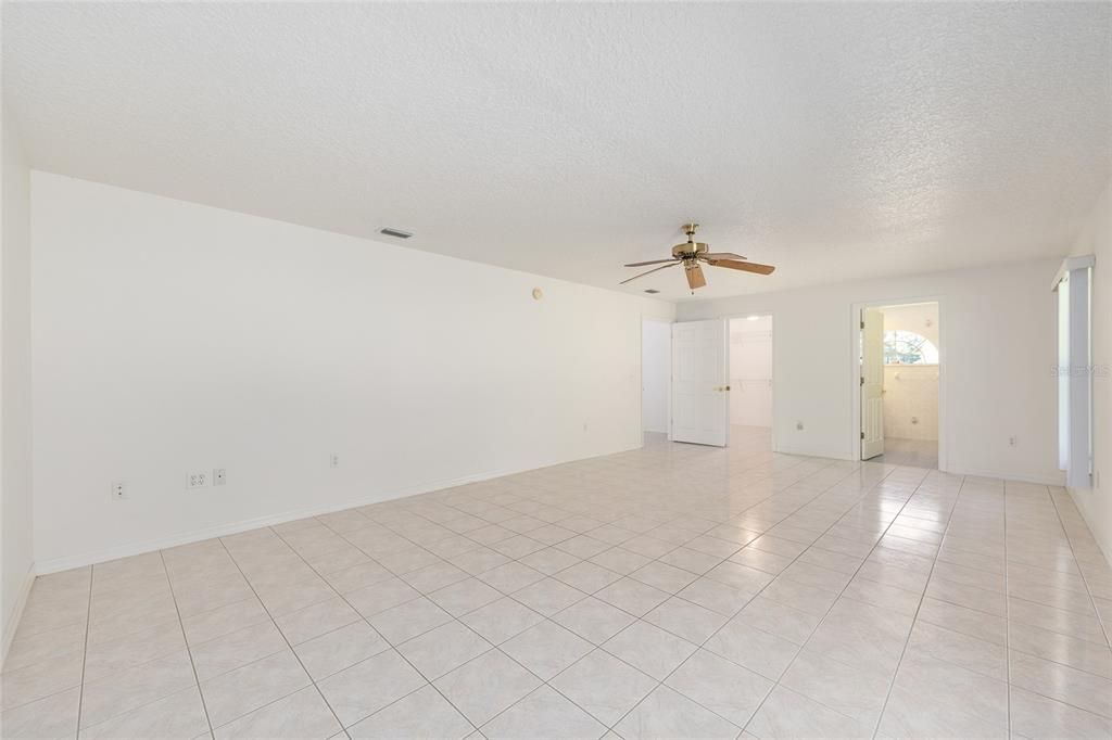 For Sale: $519,000 (3 beds, 2 baths, 2522 Square Feet)