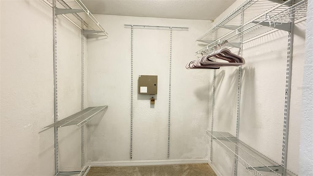 В аренду: $2,000 (2 спален, 2 ванн, 1003 Квадратных фут)