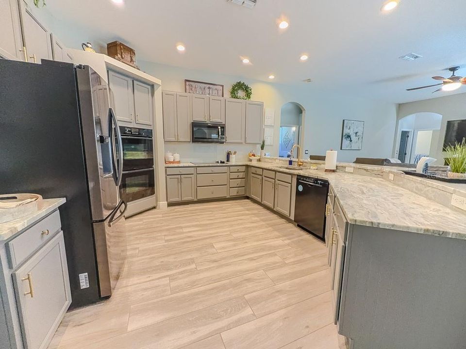 For Sale: $1,049,900 (4 beds, 3 baths, 3046 Square Feet)