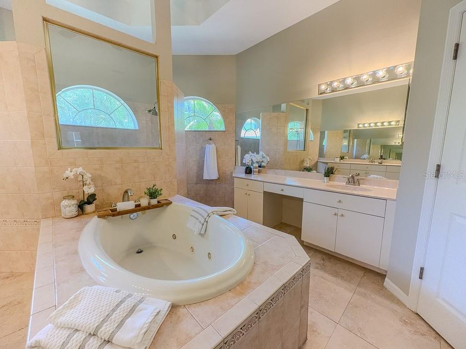 For Sale: $1,049,900 (4 beds, 3 baths, 3046 Square Feet)