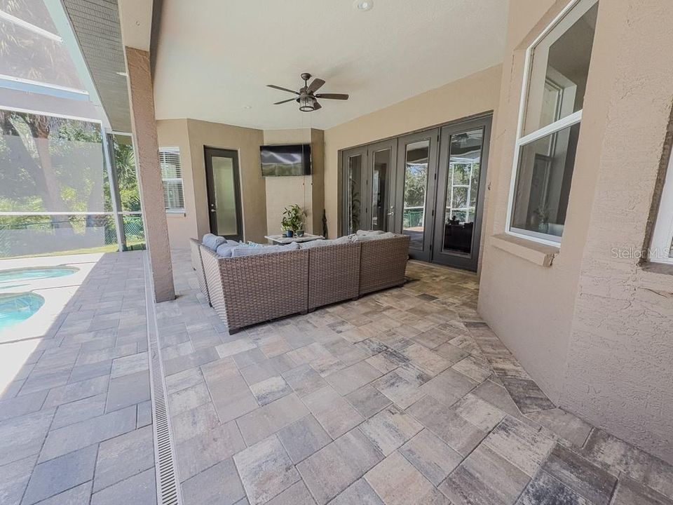 For Sale: $1,049,900 (4 beds, 3 baths, 3046 Square Feet)