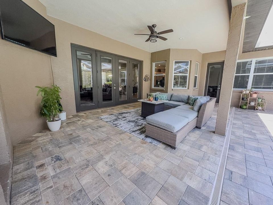 For Sale: $1,049,900 (4 beds, 3 baths, 3046 Square Feet)