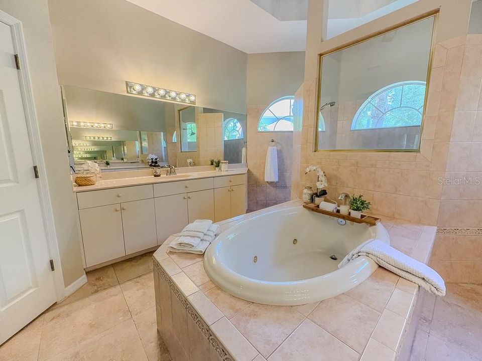 For Sale: $1,049,900 (4 beds, 3 baths, 3046 Square Feet)
